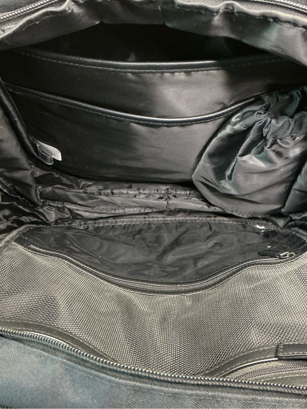 BEIS The Expandable Backpack in Black - Picture 5 of 12